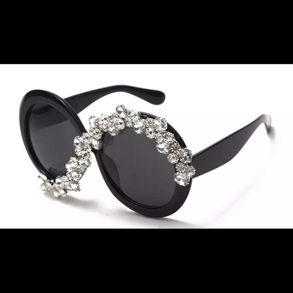 Oversized sunglasses